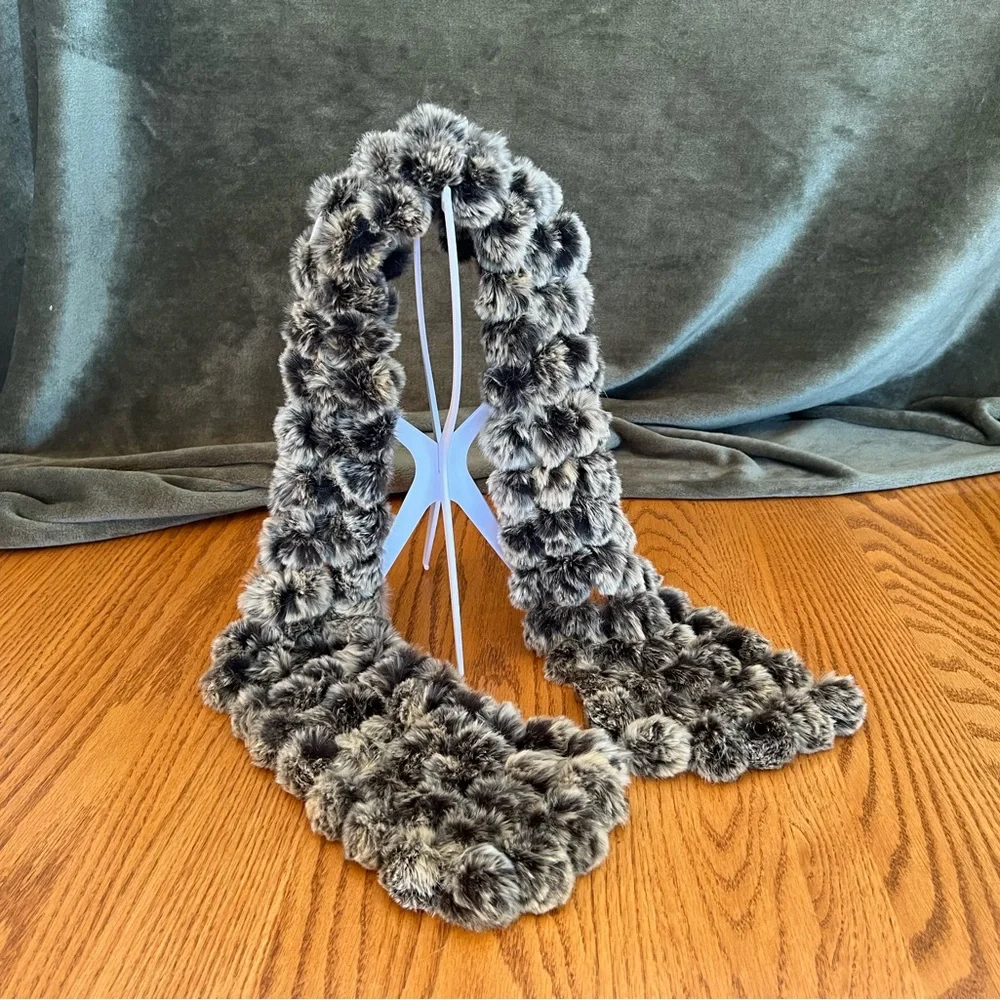 Rabbit Fur Fun Scarf (KS)